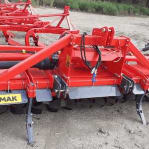 Frez (əyri bıçaqlı)